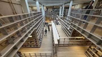 [디자인정글 공간다큐] 책으로 만든 건축, 사유를 걷게 하는 공간 - 상하이 PSA ‘샤넬 도서관’